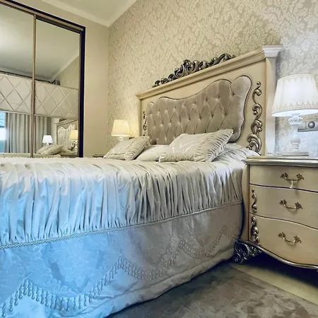 Апартаменты Luxury Design In The Center Of *